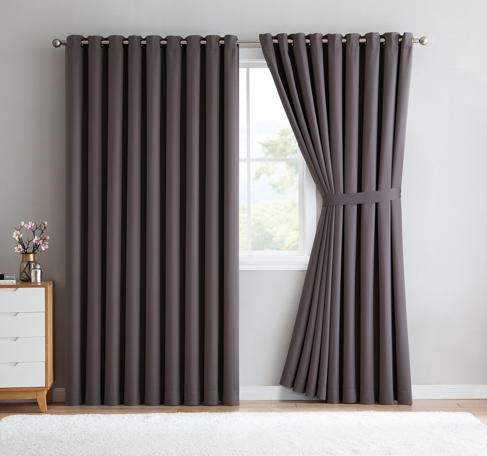 WARM HOME DESIGNS Extra Large 2 Charcoal Wall to Wall Curtains 108